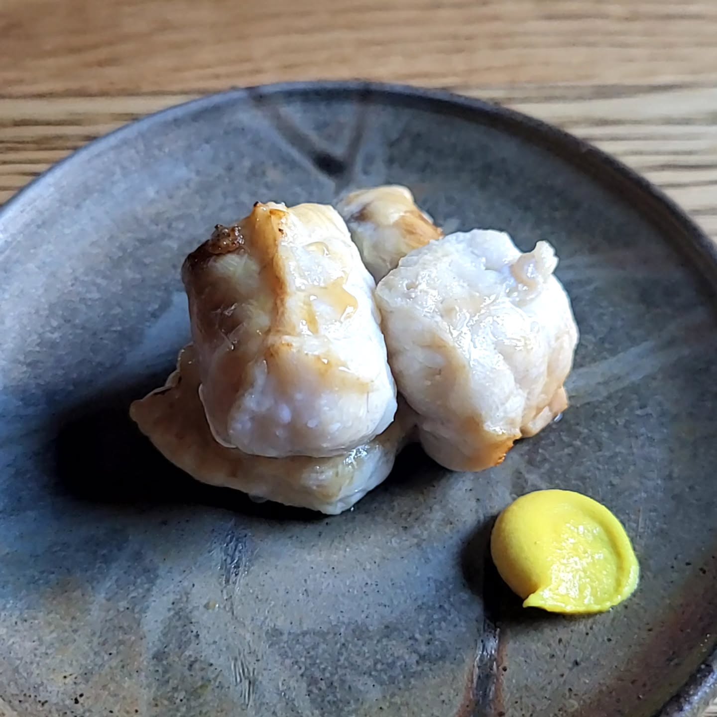 今月の料理
「焼きふぐ」
昆布締めにしてから焼いてます
辛子が意外とあいます

#浦和ディナー　 #和食　 #コース料理　 #日本酒　 #ジビエ　　 #あがりふじ※※※※※※※※※※※※※※※※
ご予約はこちらからどうぞ
https://edisone.jp/agarifuji/

料理とお酒　あがりふじ

浦和区東仲町15-16 1階

定休日　月曜

営業時間
12:00〜23:00　※最終入店21:00
(12:00～17:00は２日前までにご予約お願いします)