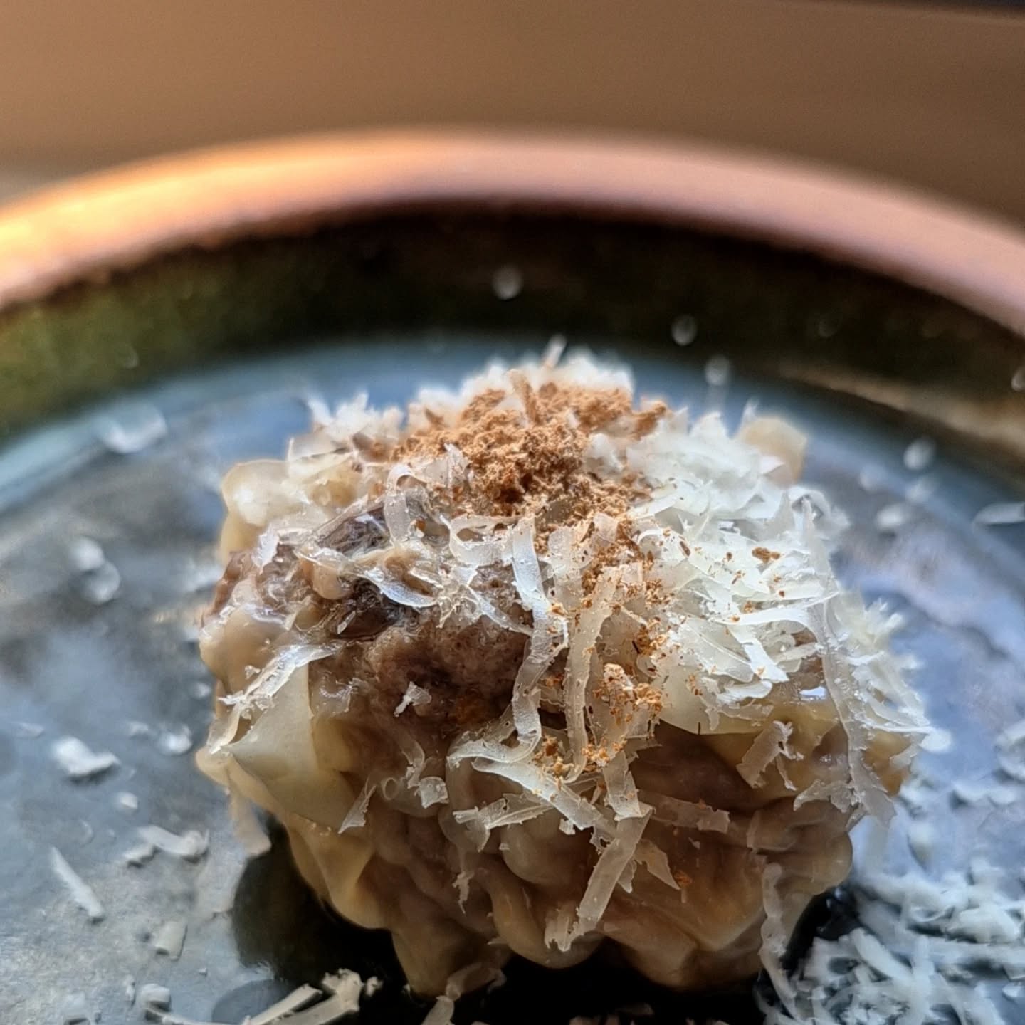来月の試作
「ポルチーニシウマイ」

本日ズル休みしております

明日は予約ありませんのでお時間合うお方は是非

※※※※※※※※※※※※※※※※
ご予約はこちらからどうぞ
https://edisone.jp/agarifuji/

料理とお酒　あがりふじ

浦和区東仲町15-16 1階

定休日　月曜

営業時間
12:00〜23:00　※最終入店21:00
(12:00～17:00は２日前までにご予約お願いします)