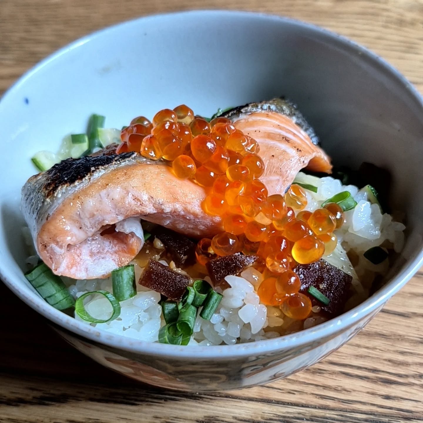 来月の試作
「秋鮭といくらのご飯」

※※※※※※※※※※※※※※※※
ご予約はこちらからどうぞ
https://edisone.jp/agarifuji/

料理とお酒　あがりふじ

浦和区東仲町15-16 1階

定休日　月曜

営業時間
12:00〜23:00　※最終入店21:00
(12:00～17:00は２日前までにご予約お願いします)