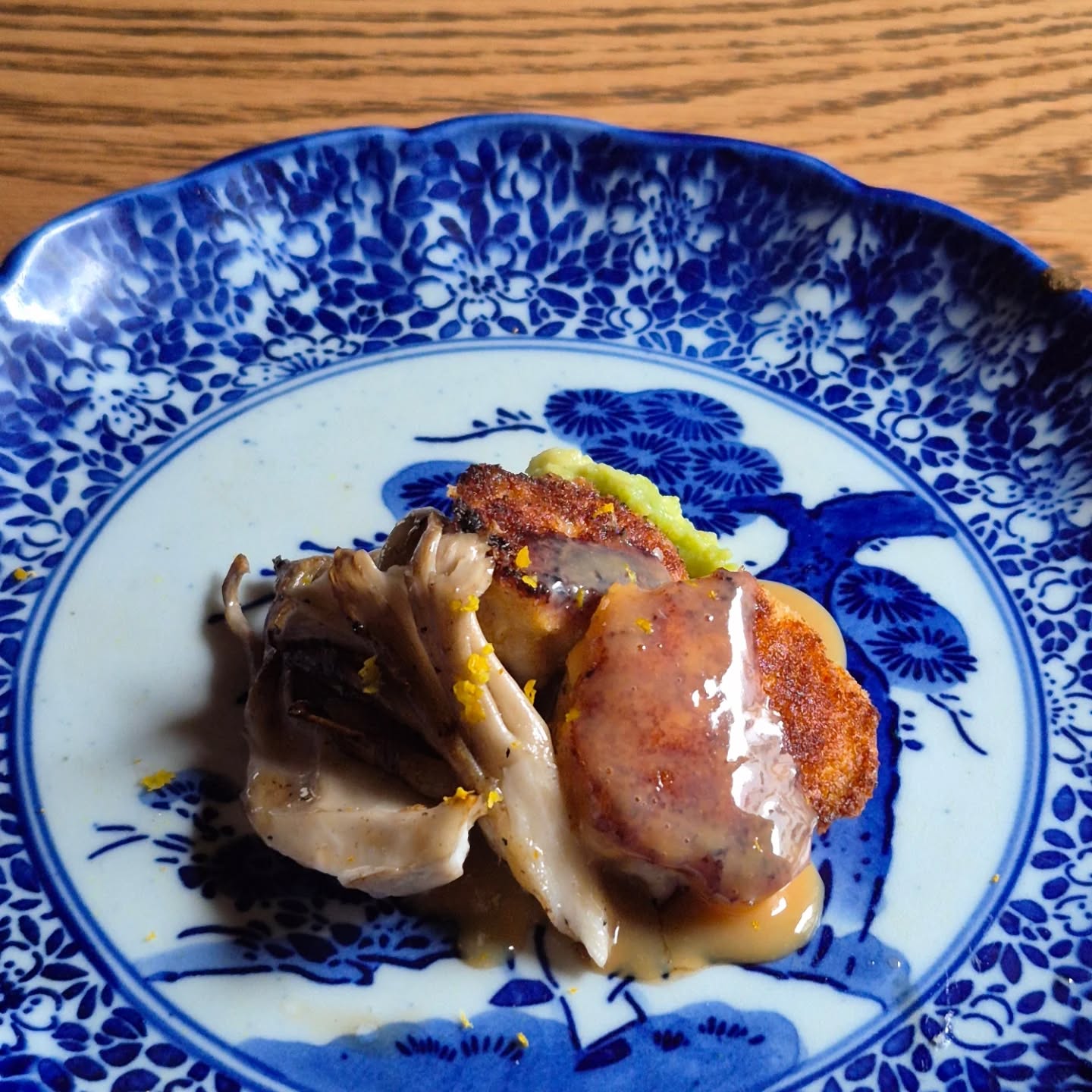 来月の試作
「白子パン粉焼き アボカド 酒盗餡」
いい出来かと。
※※※※※※※※※※※※※※※※
ご予約はこちらからどうぞ
https://edisone.jp/agarifuji/
料理とお酒 あがりふじ
浦和区東仲町15-16 1階
定休日 月曜
営業時間
12:00〜23:00 ※最終入店21:00
(12:00~17:00は2日前までにご予約お願いします)