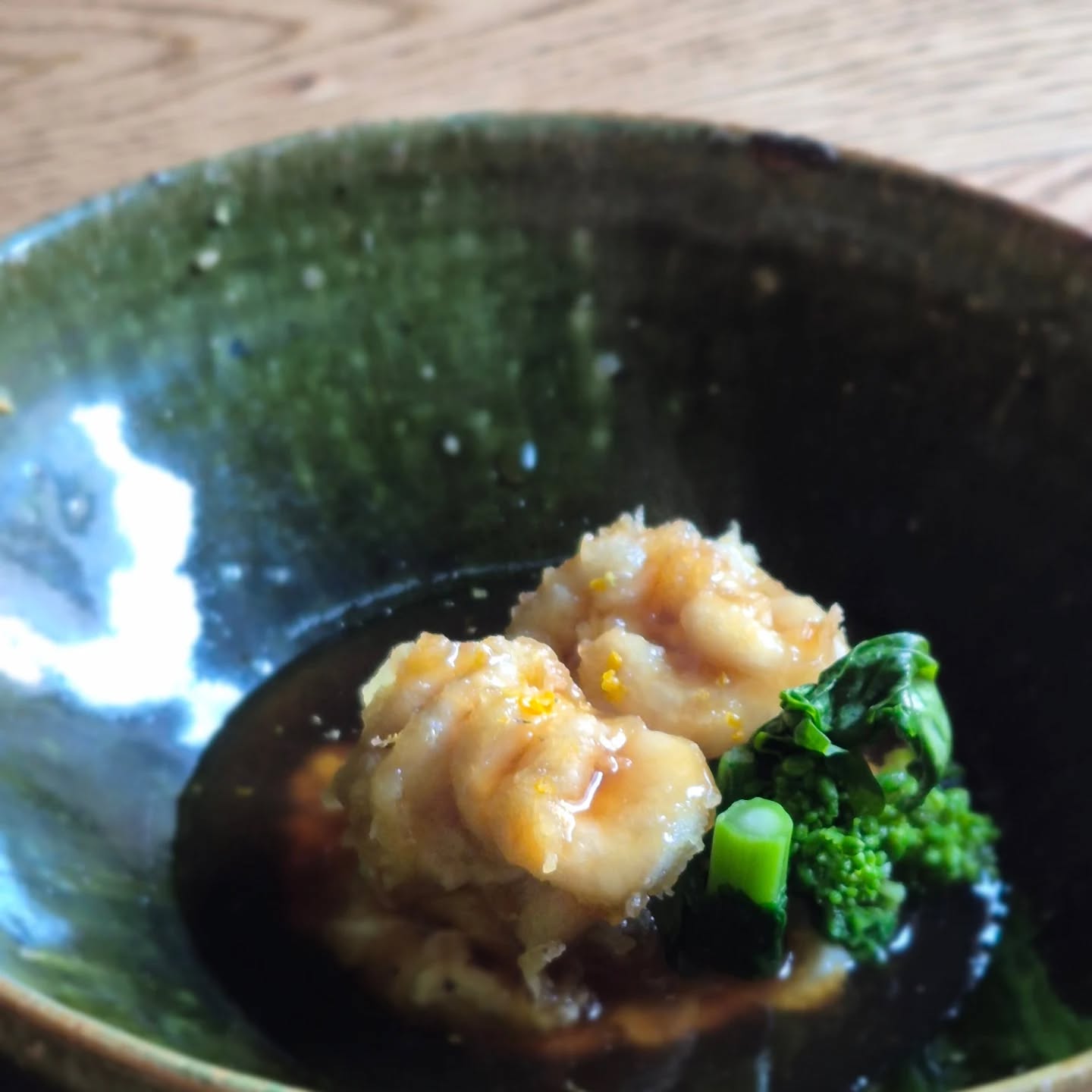 空席状況
11日(木)残2席
12日(金)残4席
13日(土)残4席
14日(日)残3席
となっております
お時間合う方是非。
写真は来月の試作
「白子揚げ出し カリフラワーのピュレ
鼈甲餡かけ」
※※※※※※※※※※※※※※※※
浦和での両家顔合わせなど節目のお食事や接待
ご家族、友人のグループでのご利用にもおすすめです
ご予約はこちらからどうぞ
https://edisone.jp/agarifuji/
料理とお酒 あがりふじ
浦和区東仲町15-16 1階
定休日 月曜
営業時間
12:00〜23:00 ※最終入店21:00
(12:00~17:00は2日前までにご予約お願いします)