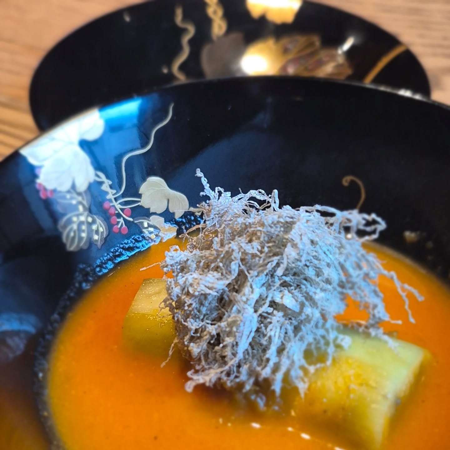 来月の試作
「パプリカすりながし　蒸し茄子　とろろ昆布」

夏らしい味に仕上がったかと。

※※※※※※※※※※※※※※※※

浦和での両家顔合わせなど節目のお食事や接待
ご家族、友人のグループでのご利用にもおすすめです

ご予約はこちらからどうぞ
https://edisone.jp/agarifuji/

料理とお酒　あがりふじ

浦和区東仲町15-16 1階

定休日　月曜

営業時間
12:00〜23:00　※最終入店21:00
(12:00～17:00は２日前までにご予約お願いします)