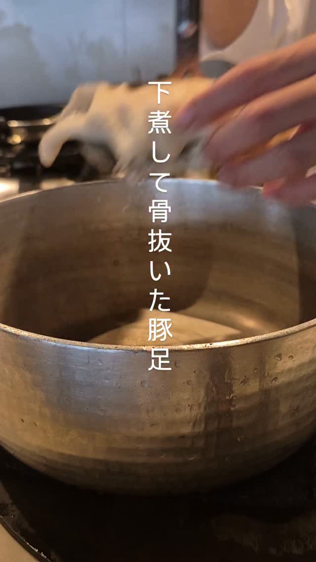 9/21 月曜日ですが営業いたします
ご都合合う方ぜひぜひ

浦和の小さな和食店
季節の食材を少し意外な組み合わせで
コースとアラカルト

ご予約はこちらからどうぞ
https://edisone.jp/agarifuji/

料理とお酒　あがりふじ

浦和区東仲町15-16 FourLeaf 1階

定休日　月曜

営業時間
12:00〜23:00　※最終入店21:00
(12:00～17:00は２日前までにご予約お願いします)